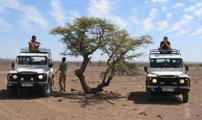 travelling by 4x4 on the tracks